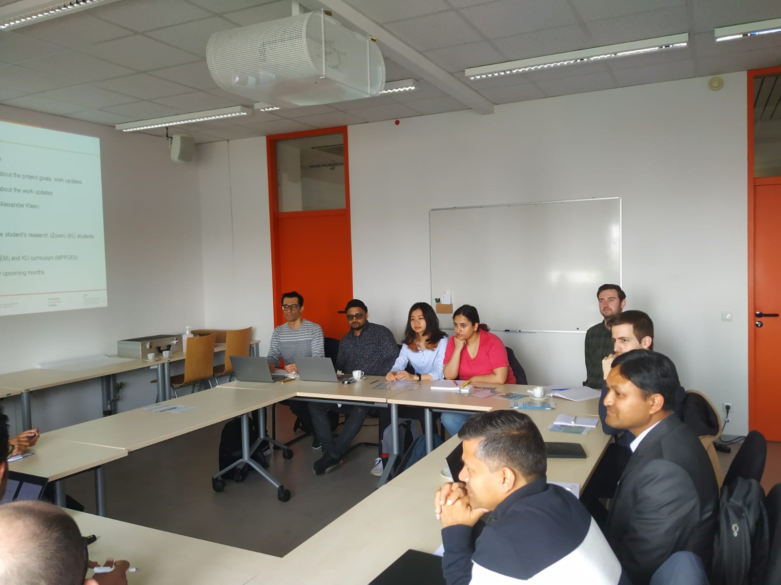 Participants of the midterm workshop 1 Reto_Dosso_Decentralized_Energy_System